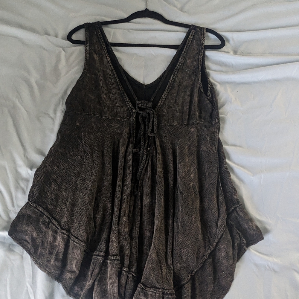 Asymmetrical Top - Picture 2 of 3